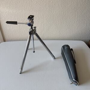 Sunset Tripod 11.5" Expands to 40” With Case